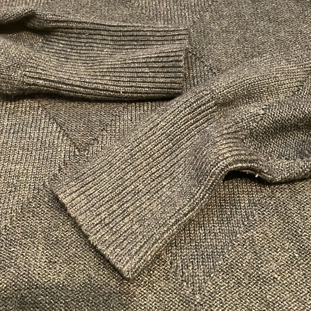 Banana Republic Olive Green Turtleneck Sweater, Fall Sweater, Size M - Picture 7 of 10